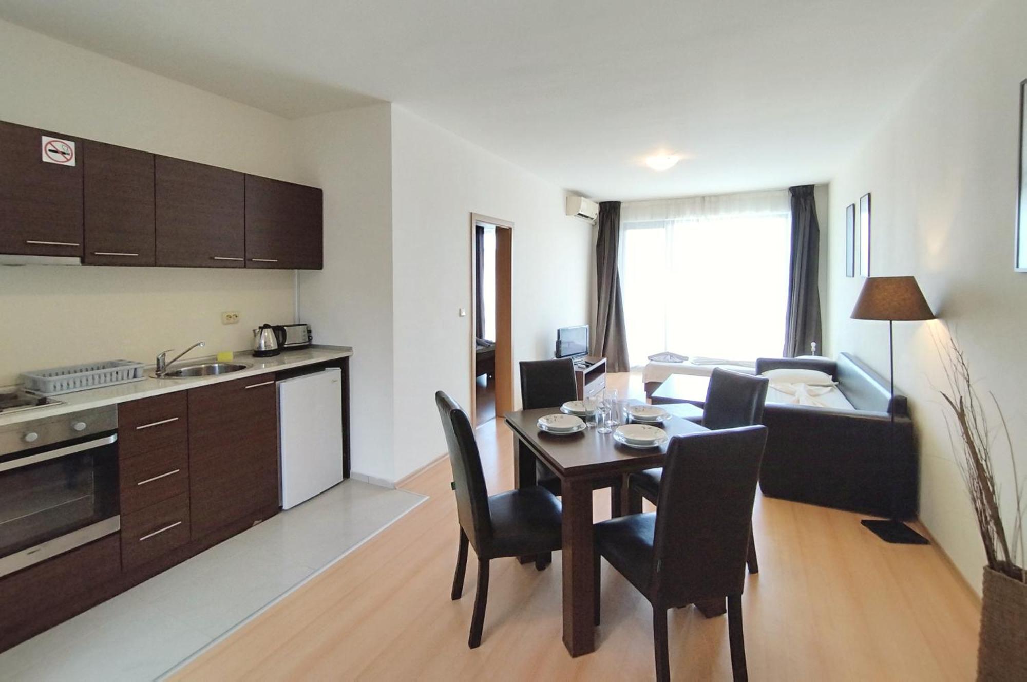 New Line Village Apartments Napospart Kültér fotó