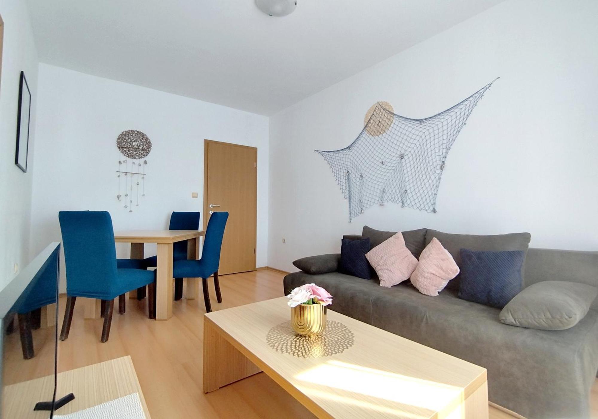 New Line Village Apartments Napospart Kültér fotó